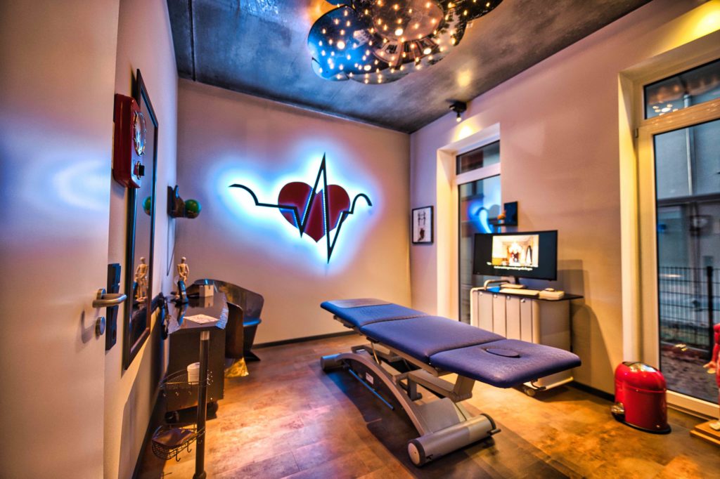 #milon#milonq#neumünster#percyrippe#schleswigholstein#fitness#zirkel#training#Physiotherapeut#Physiotherapie#sport#lillykönig#cardioscan#rücken#rückenschmerz#knie#hüfte#schulter#becken#isg